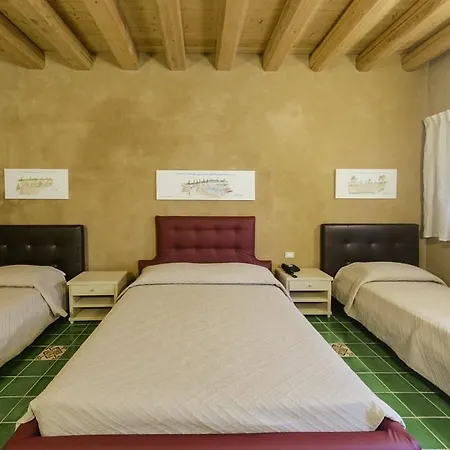 Casale Milocca 4*